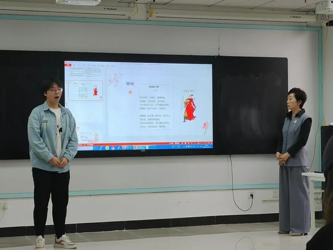 塑造聲音形象 綻放朗誦魅力——我校成功舉辦朗誦藝術(shù)培訓(xùn)沙龍活動